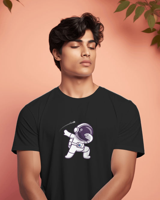 Dancing astronaut T-Shirt